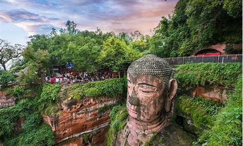 乐山旅游攻略景点必去的地方推荐一下_乐山旅游攻略景点必去的地